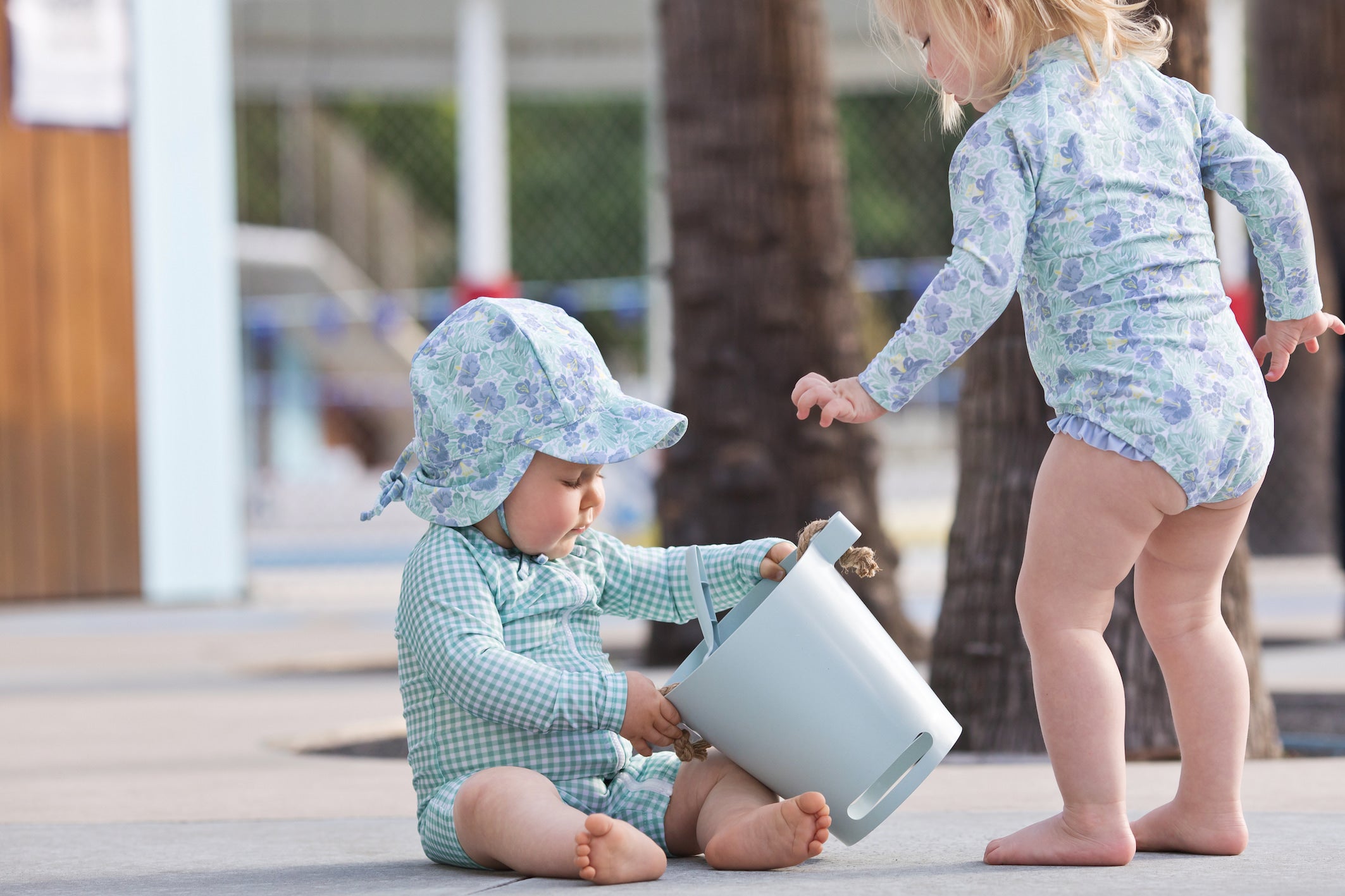 the beach people beach toy set (stone)